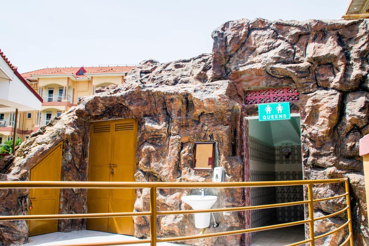 Desert Breeze Hotel Arua Kültér fotó