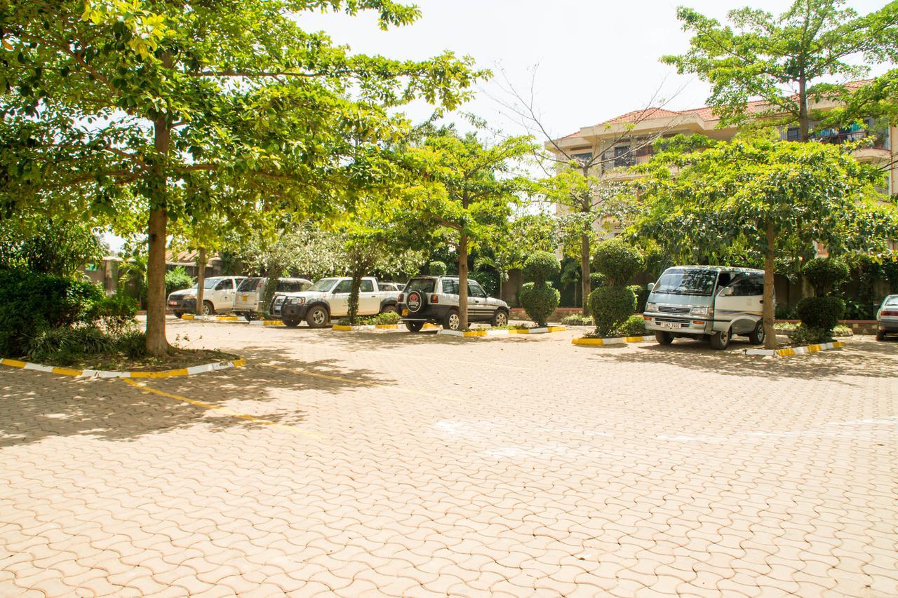 Desert Breeze Hotel Arua Kültér fotó